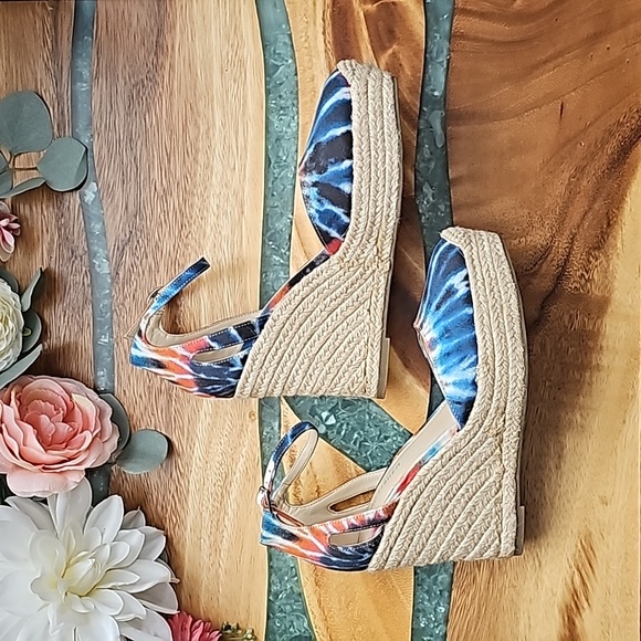 NEW Marc Fisher Teelan Heeled Tie Dye Espadrilles | Size 6M - Picture 3 of 10